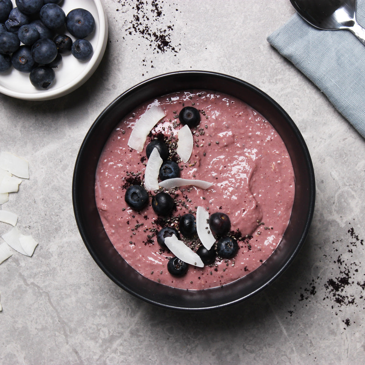 Superfood smoothie bowl