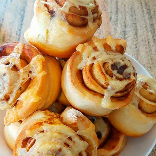 Cheeseymite Scrolls Recipe | EasiYo UK
